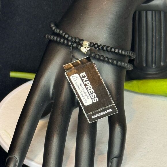 Express Set of 2 Stretch Beaded Bracelet in Black - Picture 4 of 8